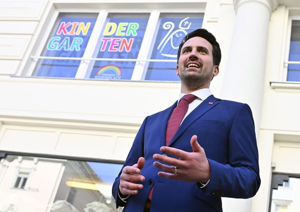 So schätzen Bildungsexperten den neuen Neos-Unterrichtsminister ein.