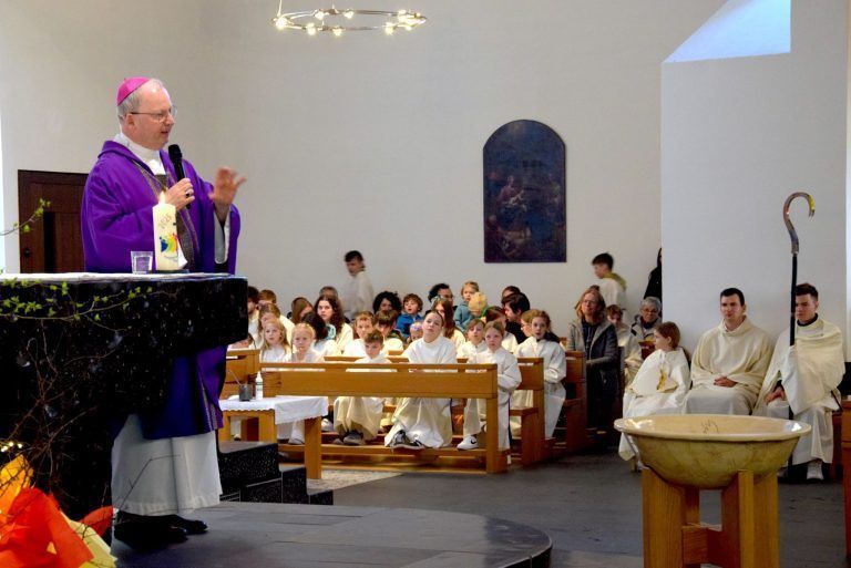 Bischofsvisitation, Friedenskirche