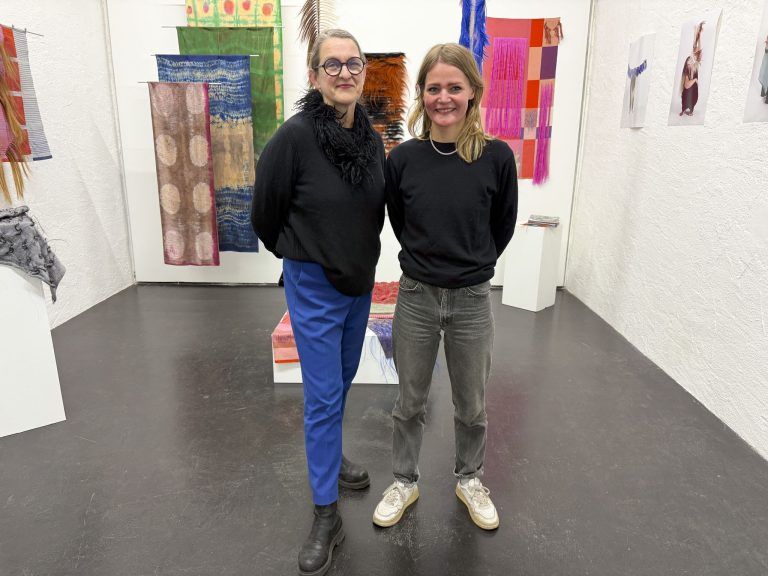 Dorothee Silbermann und Prof. Veronika Aumann (Ak. Bildende Künste Stuttgart)