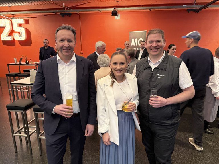 Gerhard Gassner, Corinna Amort und Martin Sandholzer (Fa. Doppelmayr)