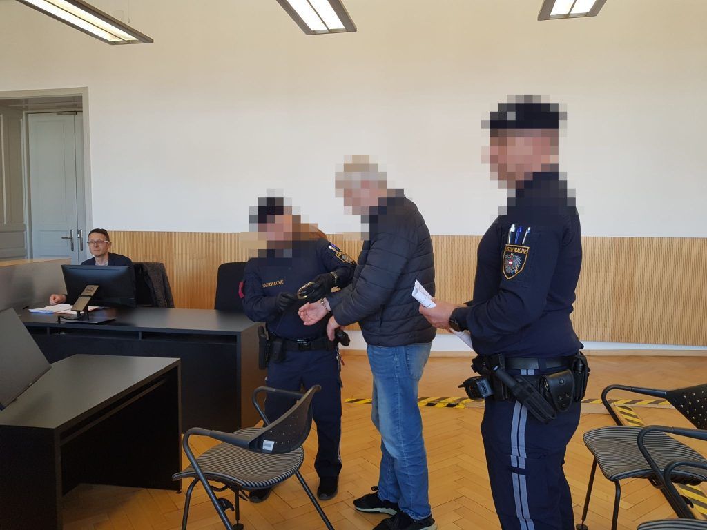 92-jähriger Makler wurde Raubopfer