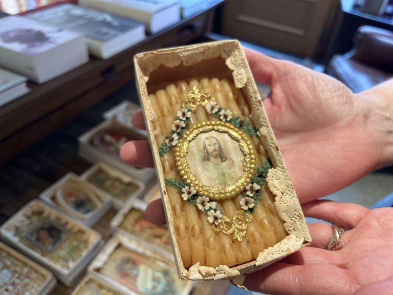 Buchhandlung „Paula“ schließt, Feldkircher Goaßzipfel, Lokaler Handel