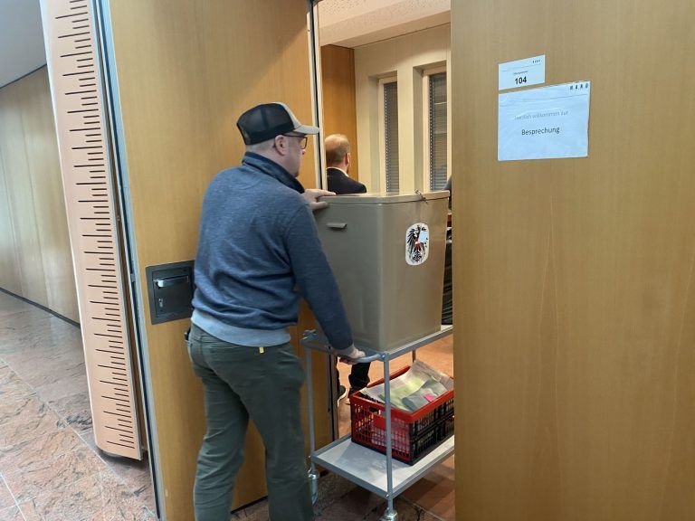 Wahlsonntag Hard