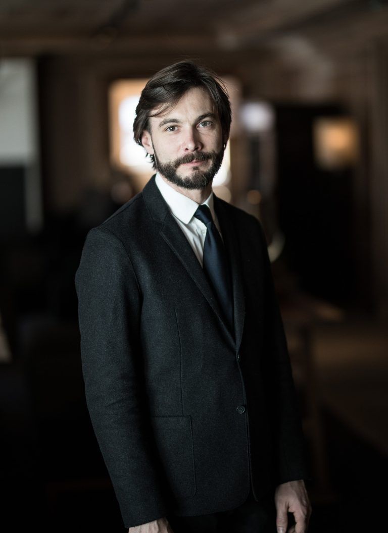Sommelier Josef Neulinger - Almhof Schneider, Lech)
