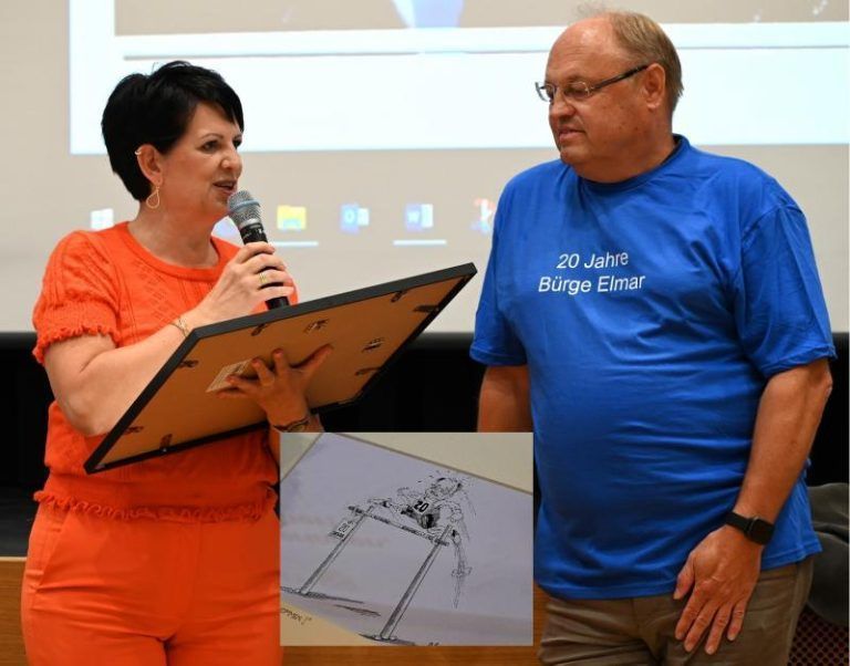 Frauen-Power für Lauterachs Wahlsieger: Ein starkes Team: Bürgermeister Elmar Rhomberg und Sabine Kassegger (im Bild als Gratulantin beim 20-Jahr-Bürgermeister-Jubiläum). Laut Wahlergebnis steht Rhomberg einer Gemeindevertretung mit 14 Frauen und 16 Männern vor.
