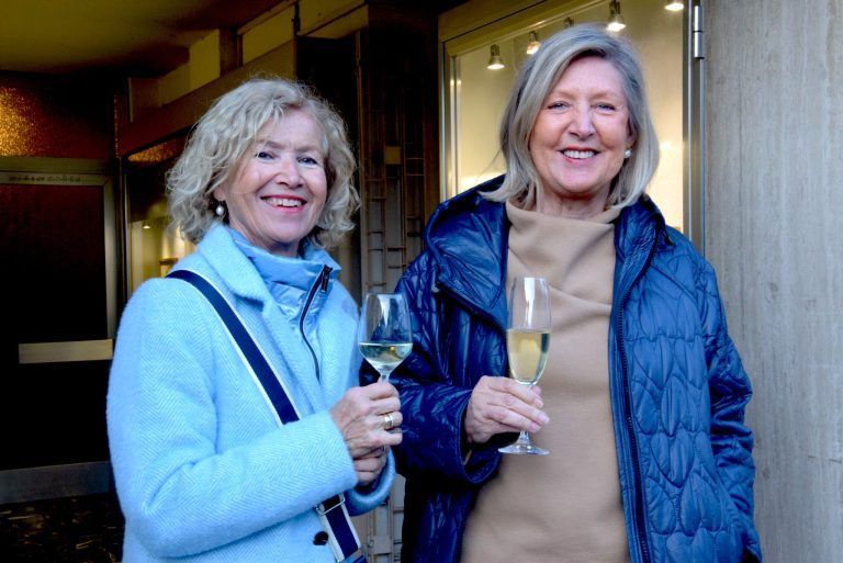 Ein Haus, das Geschichte atmet: Elisabeth Vonbank-Dür (l.) und Gertrud Maier-Schnetzer