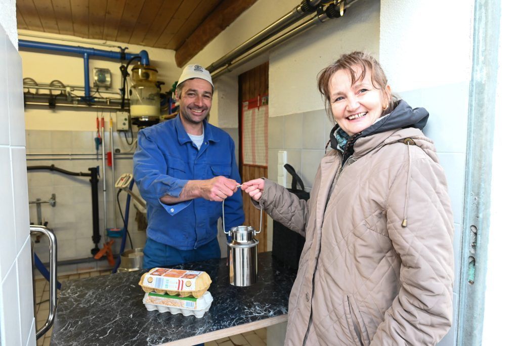 Milchverkauf wie zu Omas Zeiten am Lustenauer Wiißtännilehof