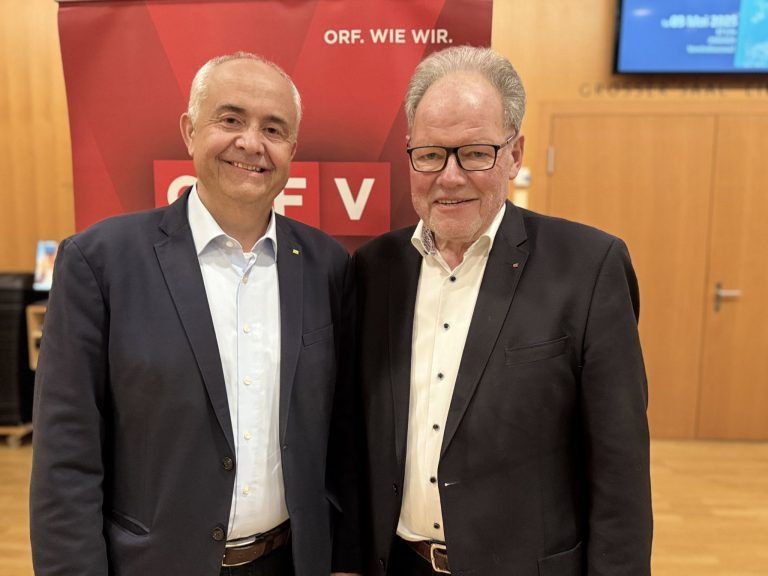 Menschen im Mittelpunkt: Bürgermeister Manfred Böhmwalder und AltBM Werner Huber.