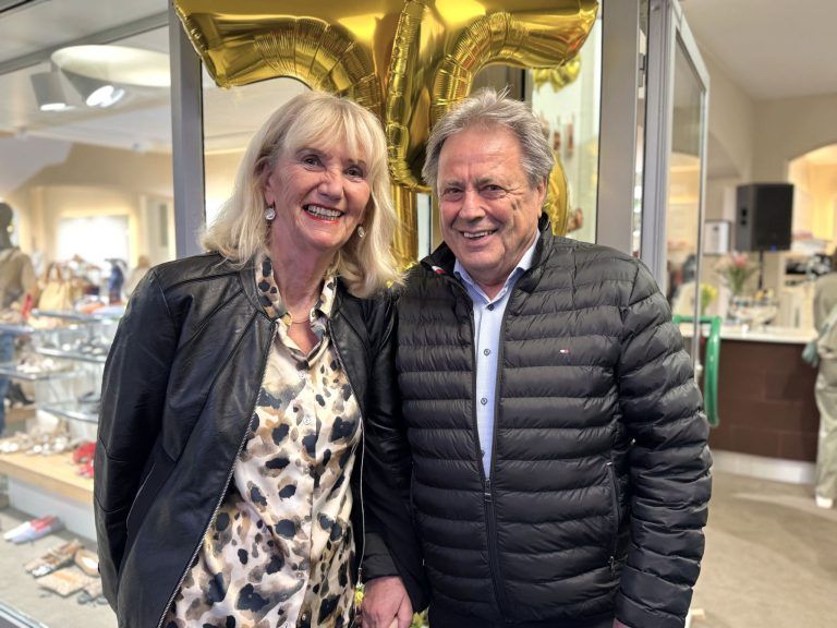 Alton feiert 75 Jahre Jubiläum: Ingeborg Furxer und Kurt Pichler (Fa. Müroll).