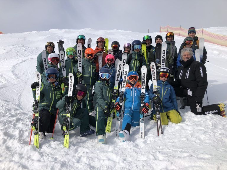 SC Mühlebach Kinder testeten die WM Piste 2027 auf dem Golm.