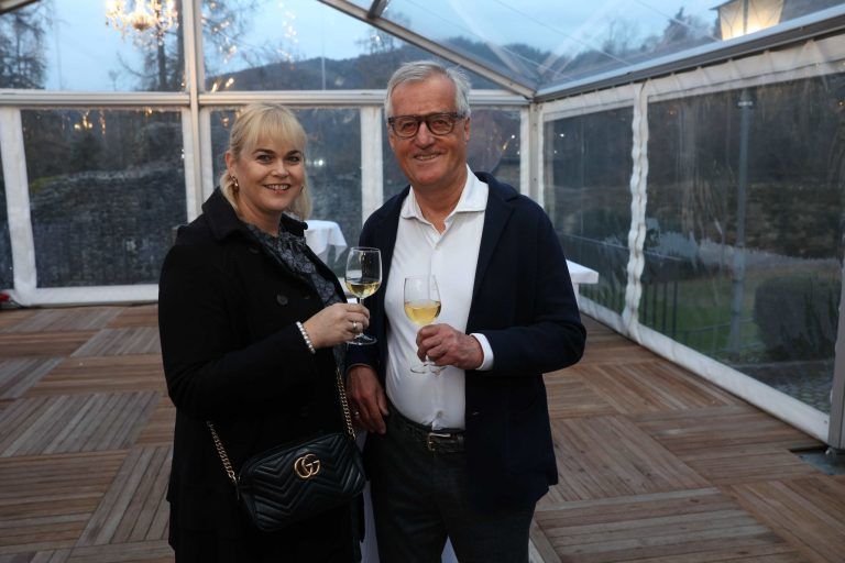 Weinraritäten am Gebhardsberg: Claudia und Reinhard Gigler (Hausverwaltungskanzlei).