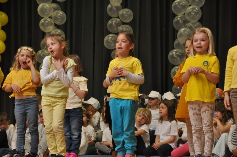 Musicalaufführung „Fremde werden Freunde“ in Raggal : „Fremde werden Freunde“