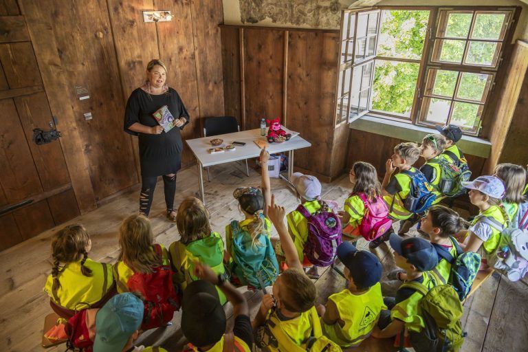 Buch am Bach bietet Abenteuer zwischen Buchdeckeln