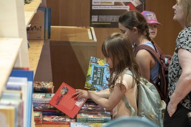 Ansturm auf die Buch am Bach mit über 2000 Anmeldungen