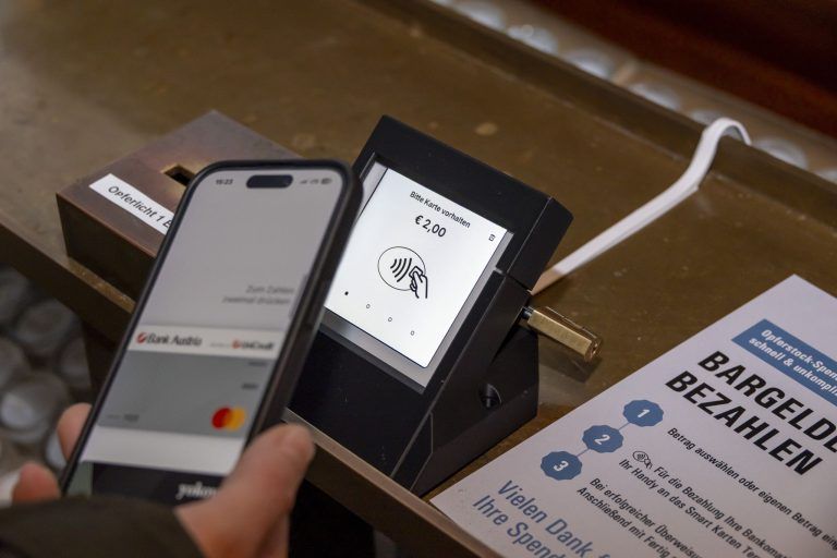 "Ein Zeichen des Friedens und der Zuversicht" - Im Feldkircher Dom gibt es jetzt einen digitalen Opferstock