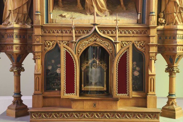 Advokat der Armen und Stadtheiliger gefeiert: Der Schädel des Heilikgen in der Klosterkirche.
