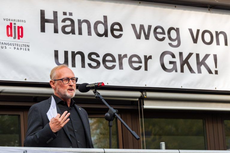 Schuldenmisere der ÖGK: Ist die Kassenfusion schuld?