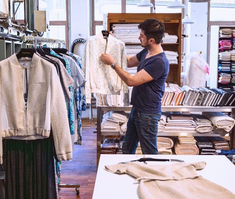 Fashion Pop up Claus Tyler Hofer Hecht Stickerei
