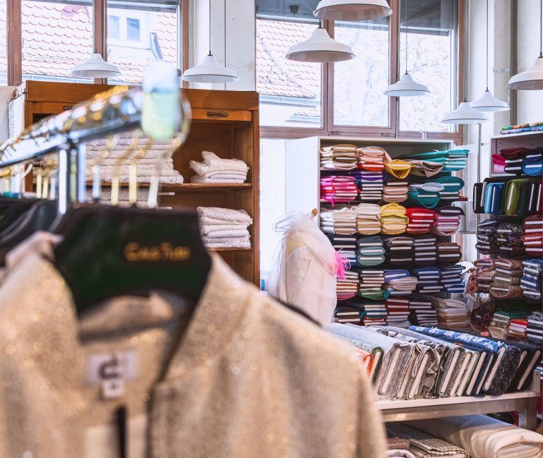 Fashion Pop up Claus Tyler Hofer Hecht Stickerei