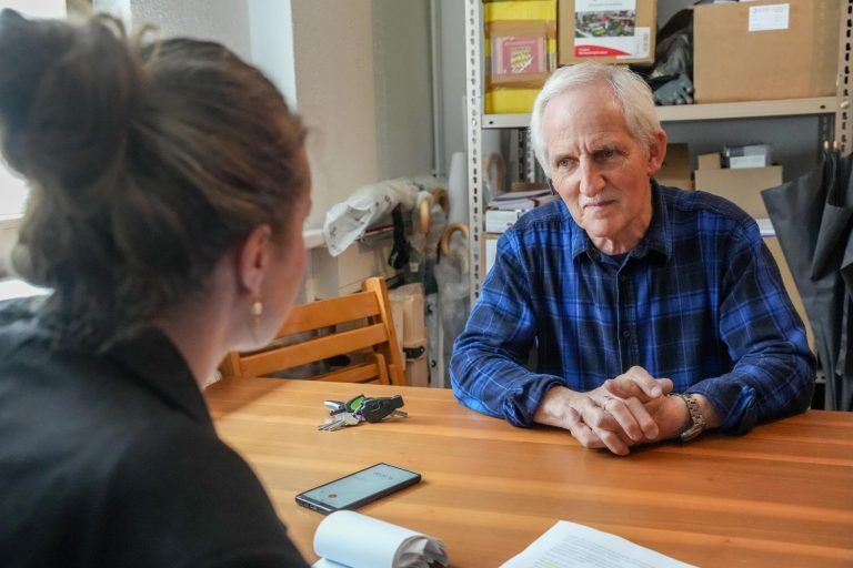 „Ein Prozent Hilfe ist besser als 99 Prozent Mitleid“ – So kämpft Elmar Stüttler seit 20 Jahren gegen Armut