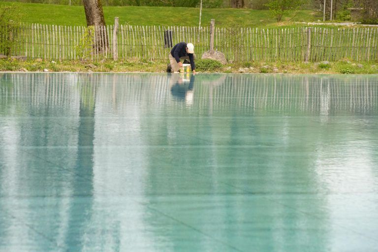 High-Tech-Helfer, heiße Becken und ein motivierter Jungbademeister: Im Walgaubad fehlt nur noch der Feinschliff