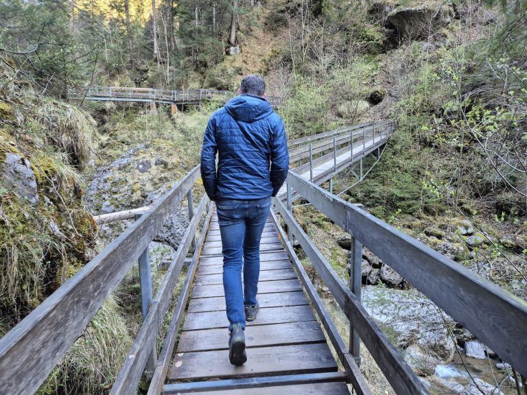 Bürser Schlucht, Instandsetzung, Helikopter, Materialtransport