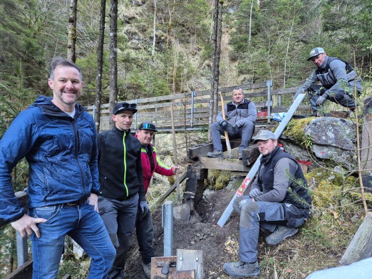 Bürser Schlucht, Instandsetzung, Helikopter, Materialtransport