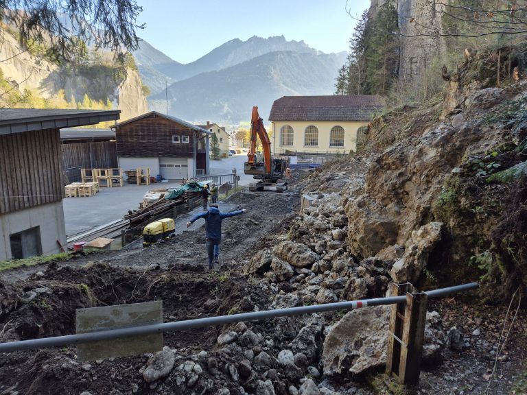 Bürser Schlucht, Instandsetzung, Helikopter, Materialtransport