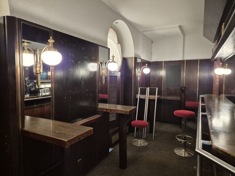 Piccadilly Bar