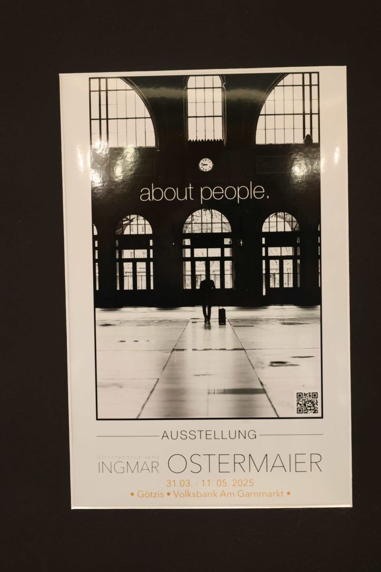 Streetfotografie als Ausgleich: Das Plakat zur Ausstellung.