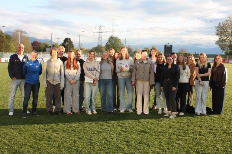 FC Koblach startet Neustart im Frauenfußball: Kick off für den Koblacher Frauenfußball war ein Megaerfolg.