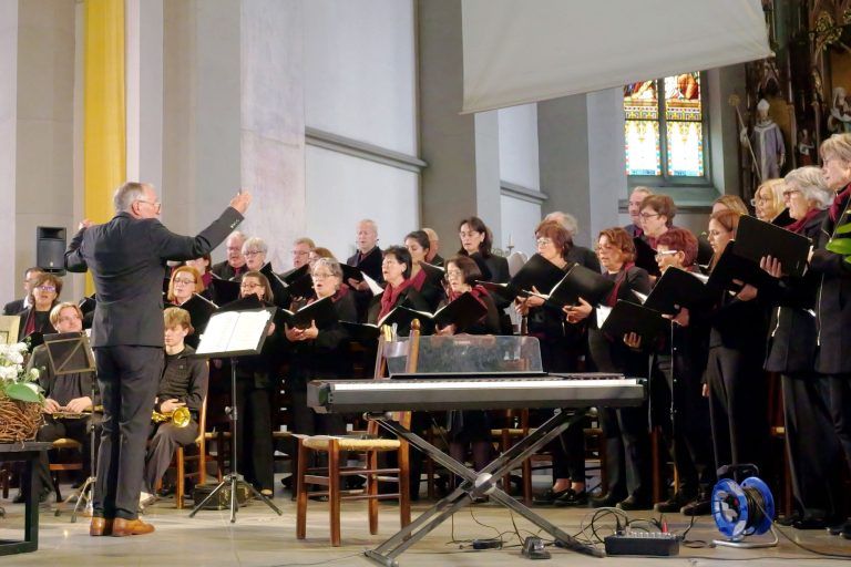 Beeindruckendes Jubiläumskonzert: "Heast as net" und weitere Mundart-Klassiker zählten zum Programm.