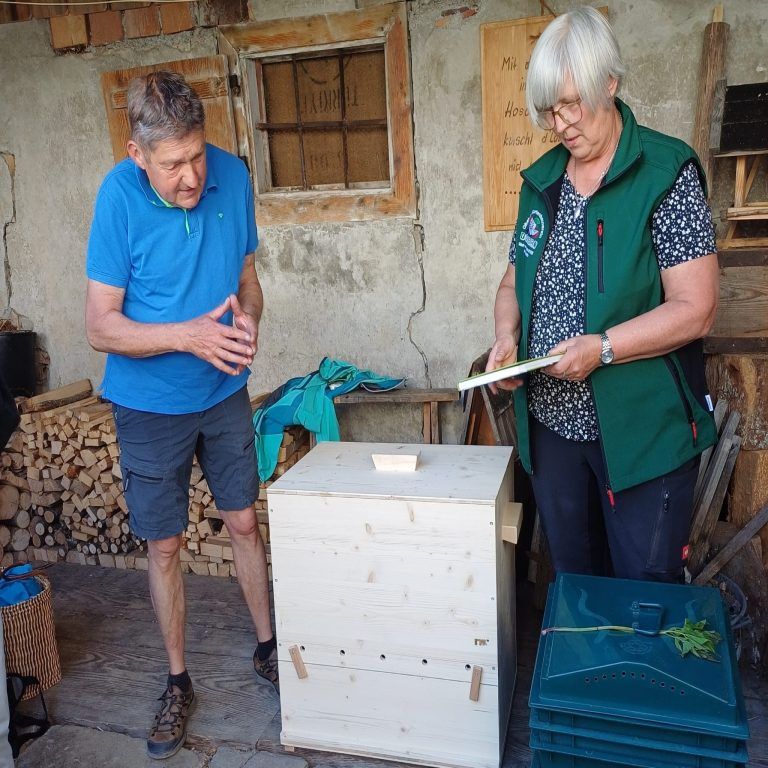 Wie aus Küchenresten Gold für den Garten wird: Bernhard Huchler und Margit Rusch schilderten anschaulich wie man richtig kompostiert.