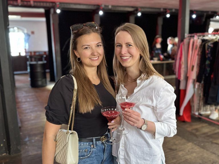 Nachhaltiger Luxus : Jenny Prock und Hannah Moschen.