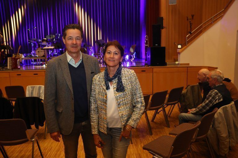 Höhepunkt in Musikerleben: Oswald ("Die Zitternden Lippen") und Christa Kessler.