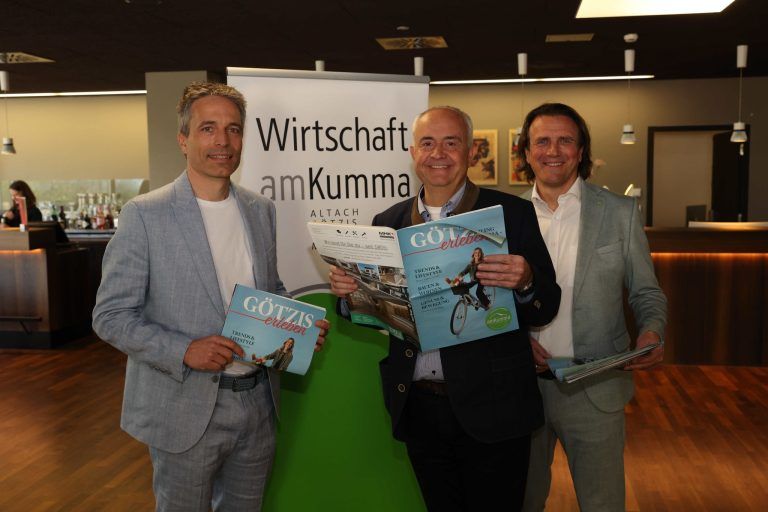 Erlebnisbereich Kummenregion : Obmann Clemens Seewald, die Bgm. Manfred Böhmwalder und Gerd Hölzl.