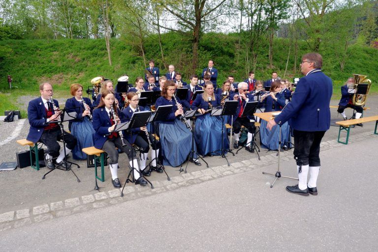Dieses Traditionsgasthaus hat neu eröffnet: Der Musikverein Göfis begeisterte mit einem vielseitigem Programm.