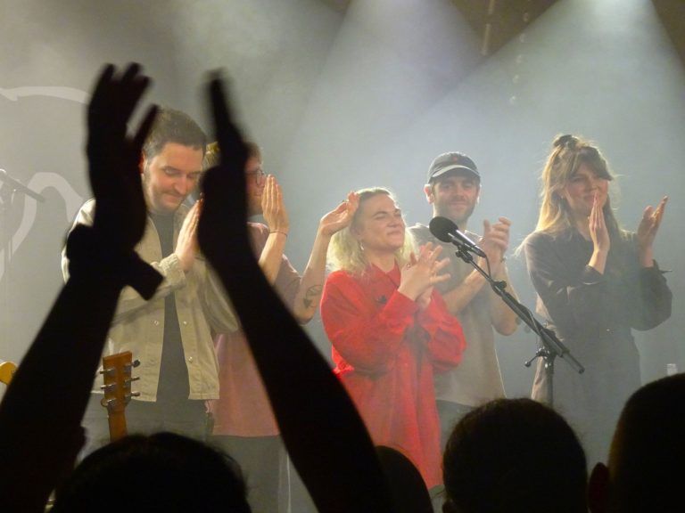 Mit Gefühl und Gitarre: Die Musiker freuten sich über die Anerkennung des Publikums.