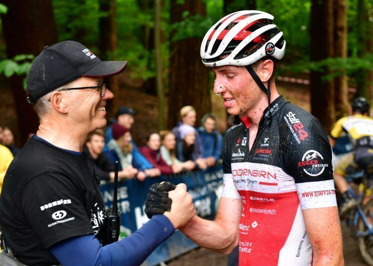 Volles Tempo auf Berg und Stadt : Am Start sind auch heuer Lokalgrößen wie Kilian Feurstein.