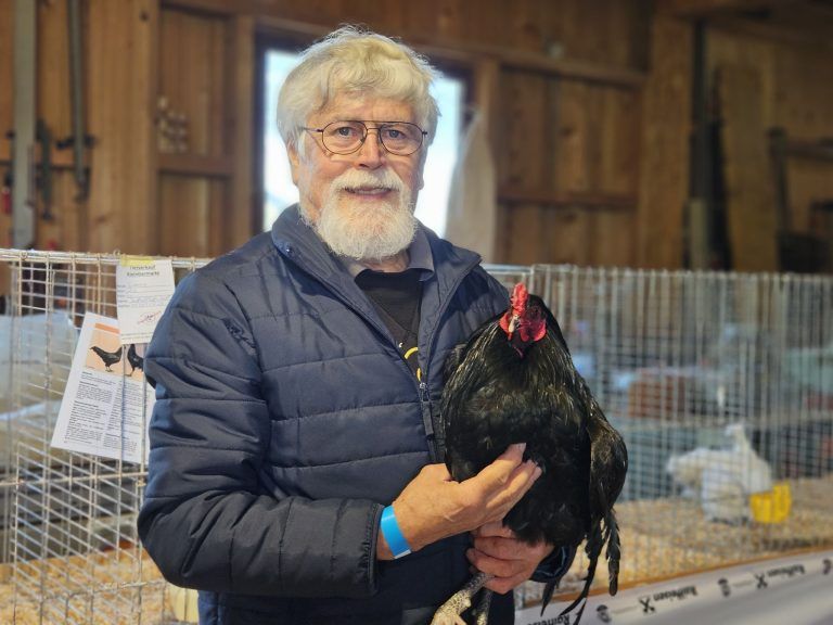 Großes Interesse an kleinen Tieren: Auch Züchter aus Deutschland waren auf dem Markt vertreten.