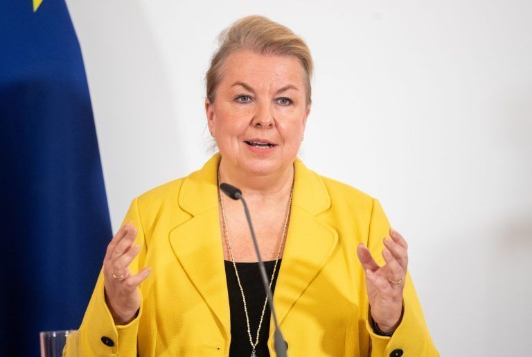 Schuldenmisere der ÖGK: Ist die Kassenfusion schuld?