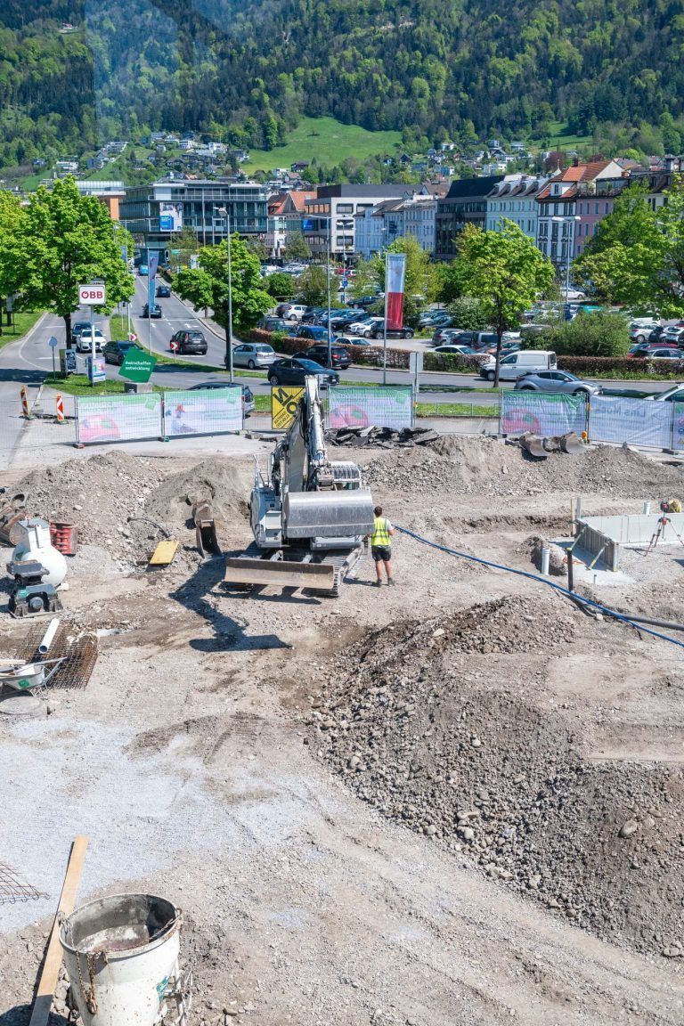 Neue Rolltreppe am Bahnhof Bregenz eröffnet