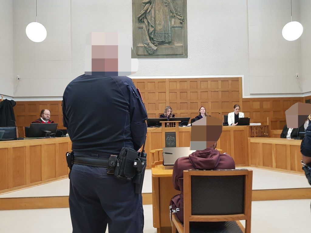 Angreifer mit Messer kommt in die Psychiatrie