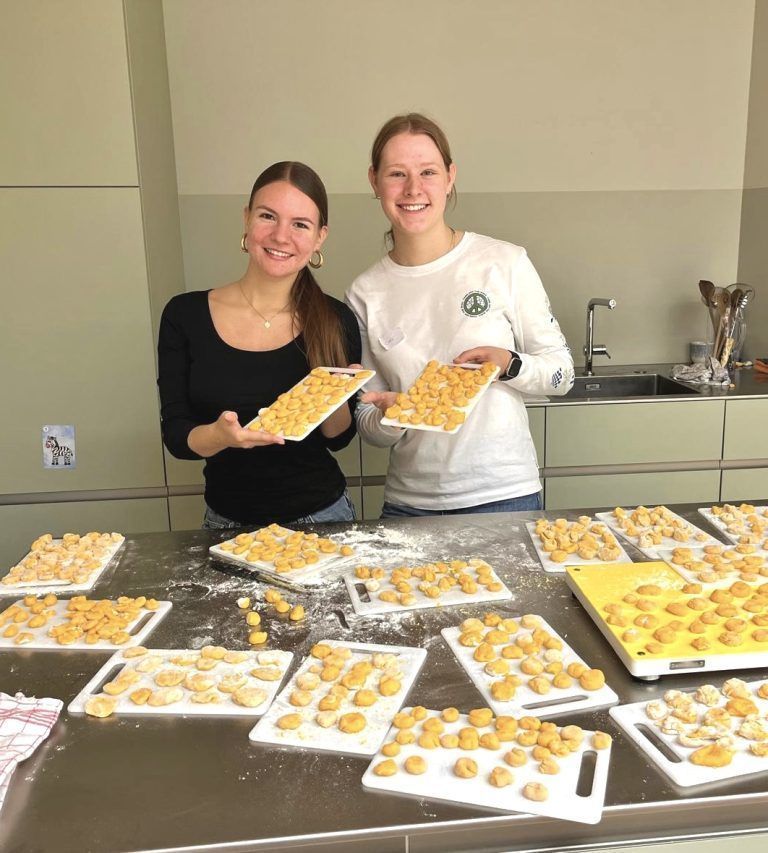 VdT Corinna Dalpra und Clara Bänkbauer