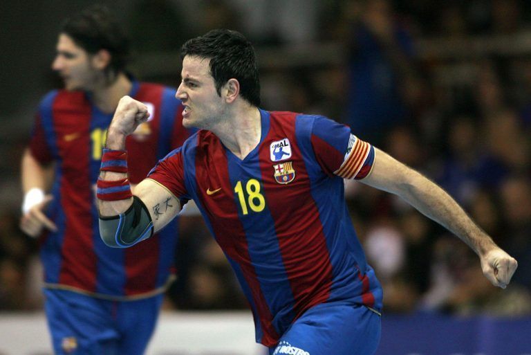 HANDBALL/