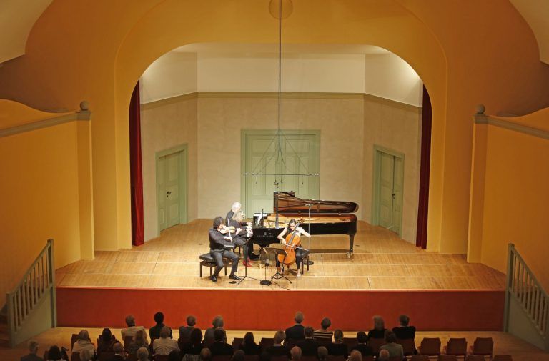 Yaara Tal & Andreas Groethuysen Daniel Dodds Raphaela Gromes
