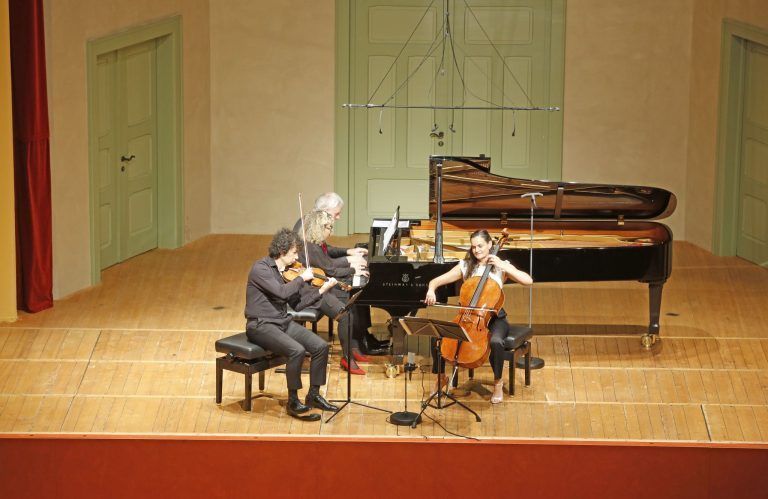 Yaara Tal & Andreas Groethuysen Daniel Dodds Raphaela Gromes