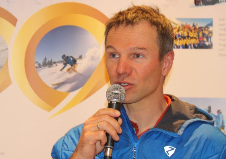 Skifestival der großen Strolz-Fan-Familie: Für Skischulleiter Mathias Fritz war das Rennduell auch ein Test: „Unsere neue, hochmoderne Zeitnehmung, die alle Stückchen spielt, hat die Feuertaufe glänzend bestanden.“