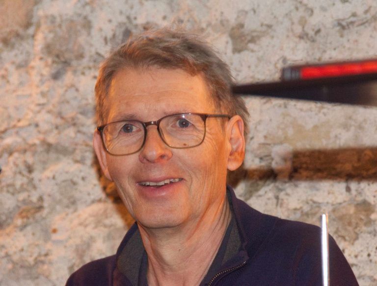 Woodstreet Band spielte für PAMOJA im s`Pub in Schwarzach: Bruno Bildstein sorgte mit viel Gefühl für den richtigen "groove"