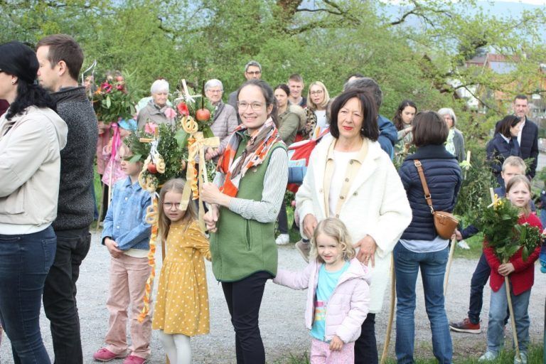 Traditionelle Bräuche rund um Ostern: Am Rankweiler Ölberg wurden die Palmzweige gesegnet.